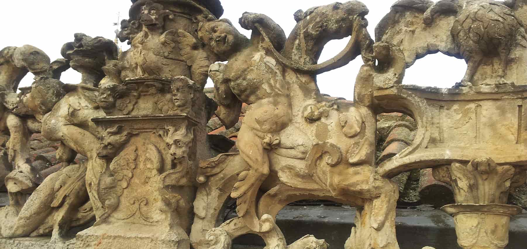 Detalles del Palacio de Monterrey en Salamanca