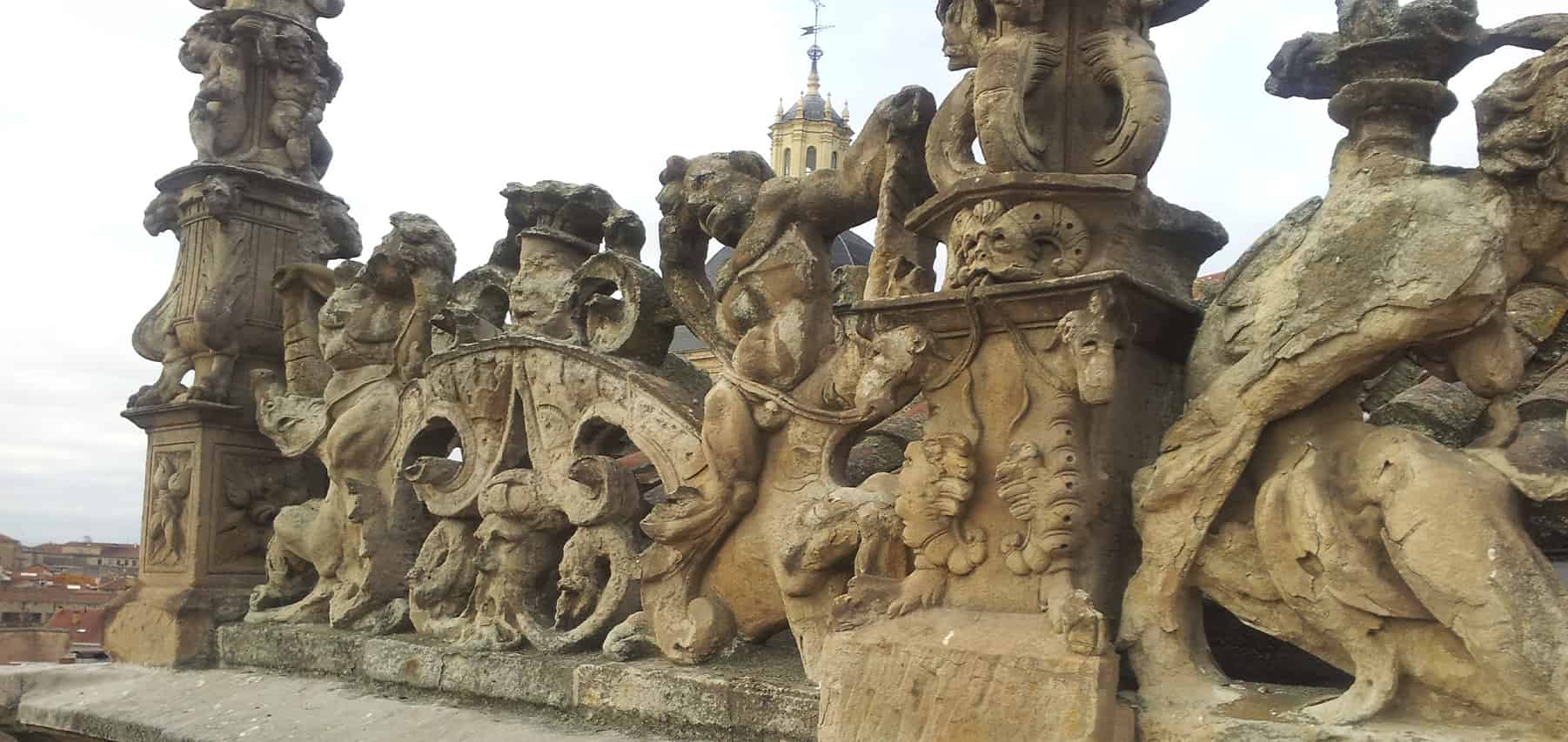 Detalles del Palacio de Monterrey en Salamanca