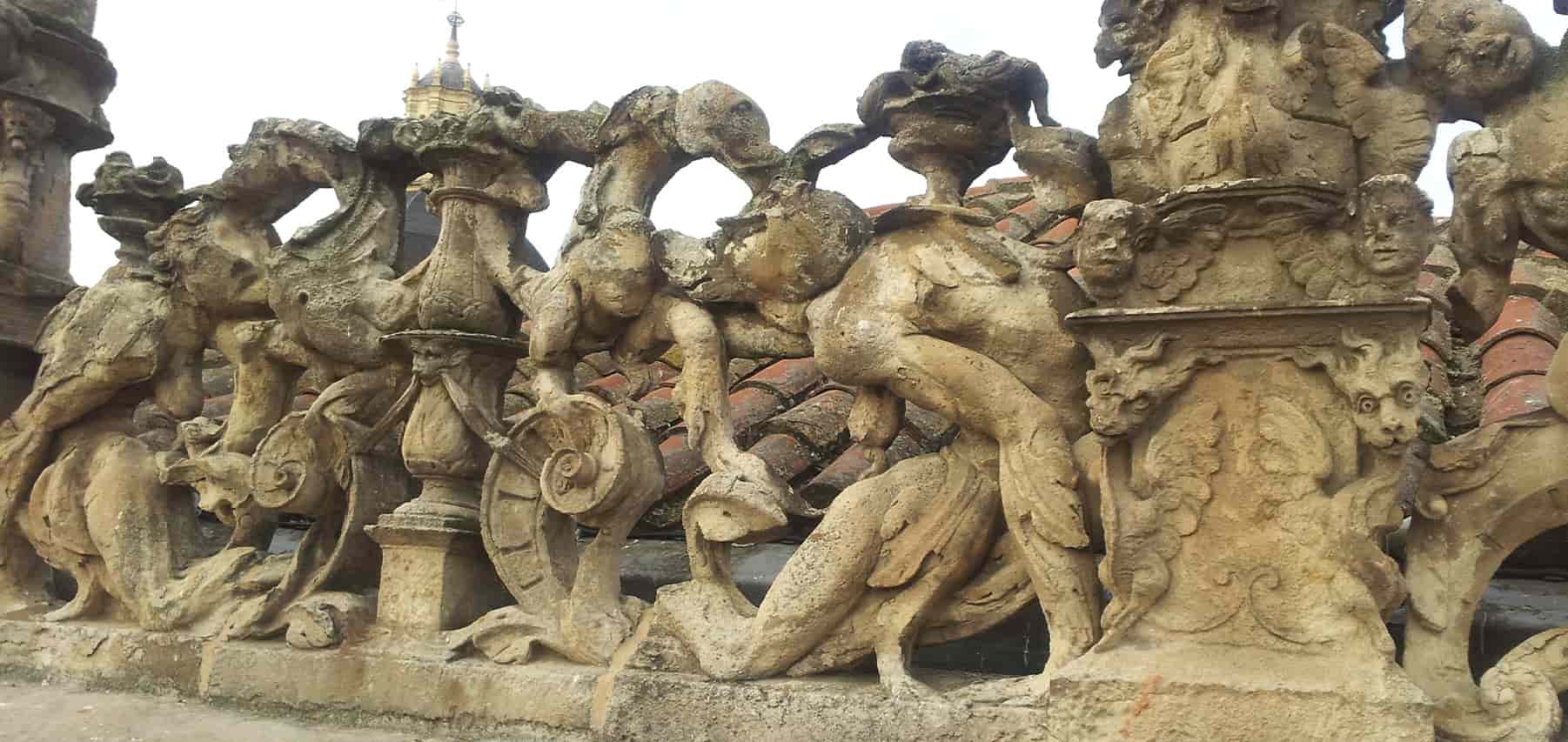 Detalles del Palacio de Monterrey en Salamanca