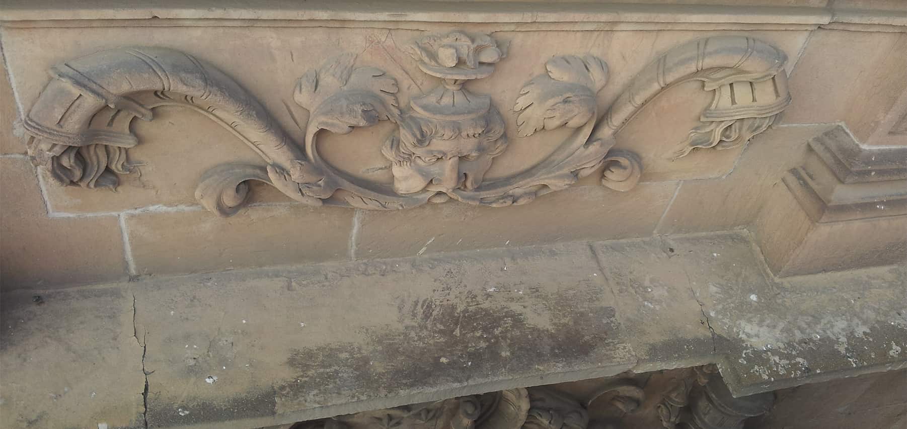 Detalles del Palacio de Monterrey en Salamanca