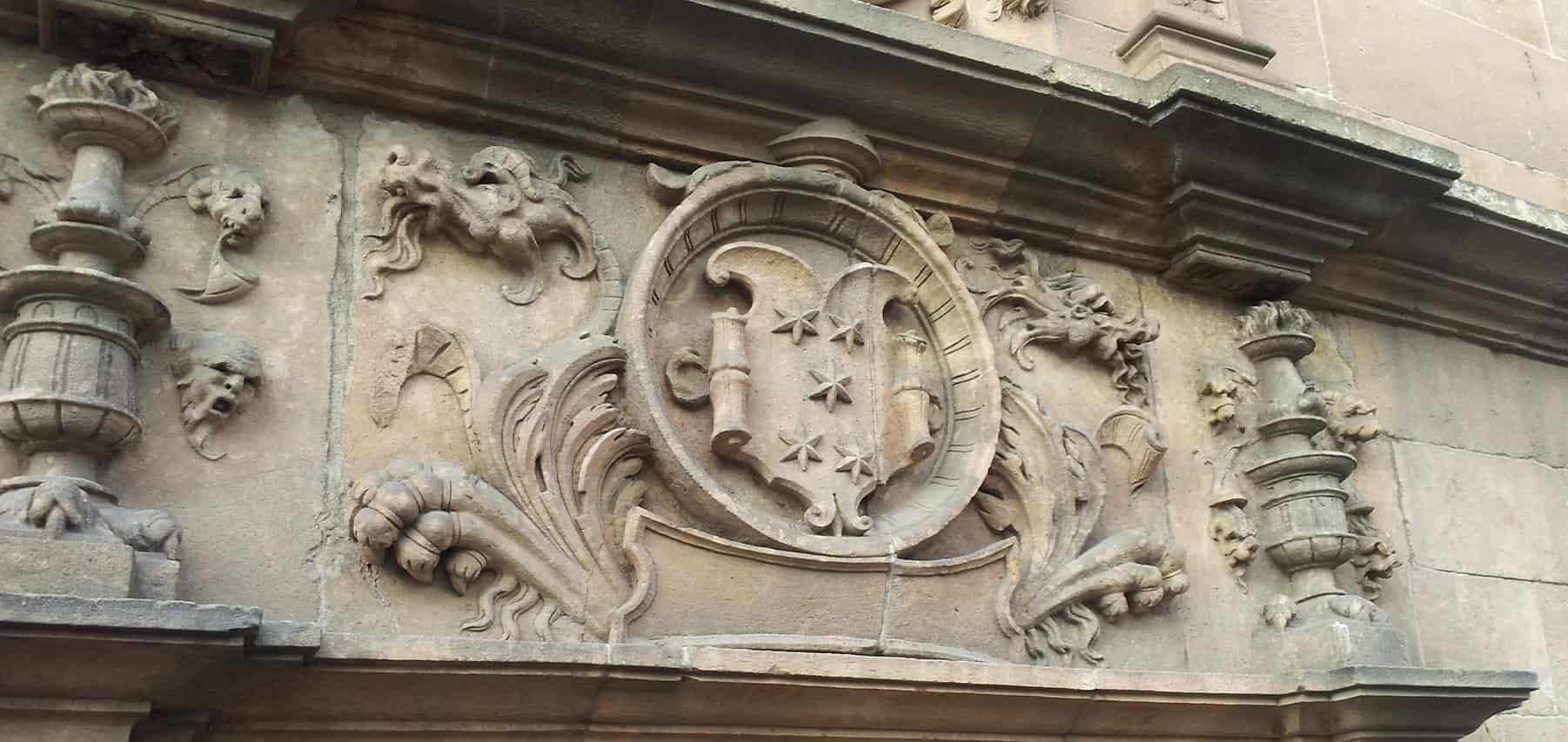 Detalles del Palacio de Monterrey en Salamanca