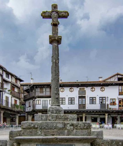 Rehabilitación frontal Plaza Mayor de La Alberca